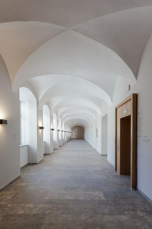 Katholisch-Soziales Institut Hotel Siegburg Bagian luar foto