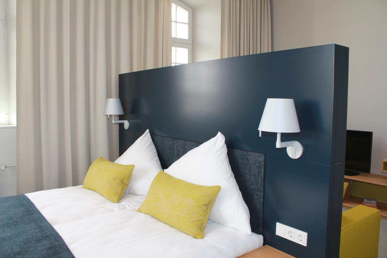 Katholisch-Soziales Institut Hotel Siegburg Bagian luar foto